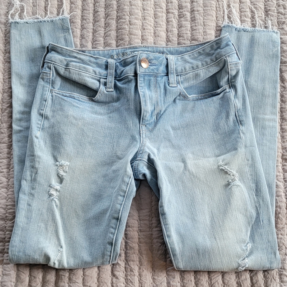 AE Distressed Jeggings